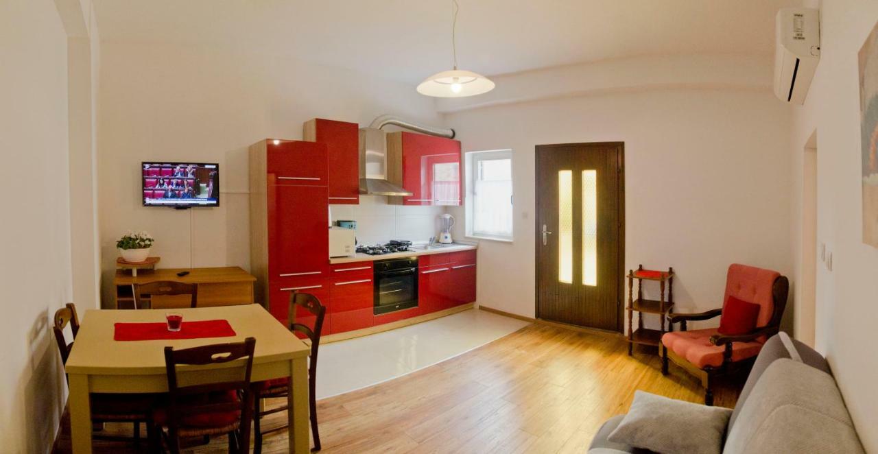 Appartamento Apartman Aurora Porec Esterno foto